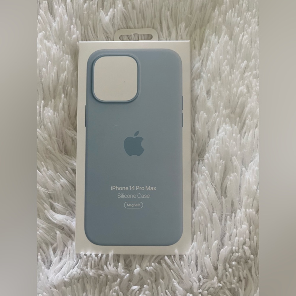 Light blue Apple iPhone 14 pro max case